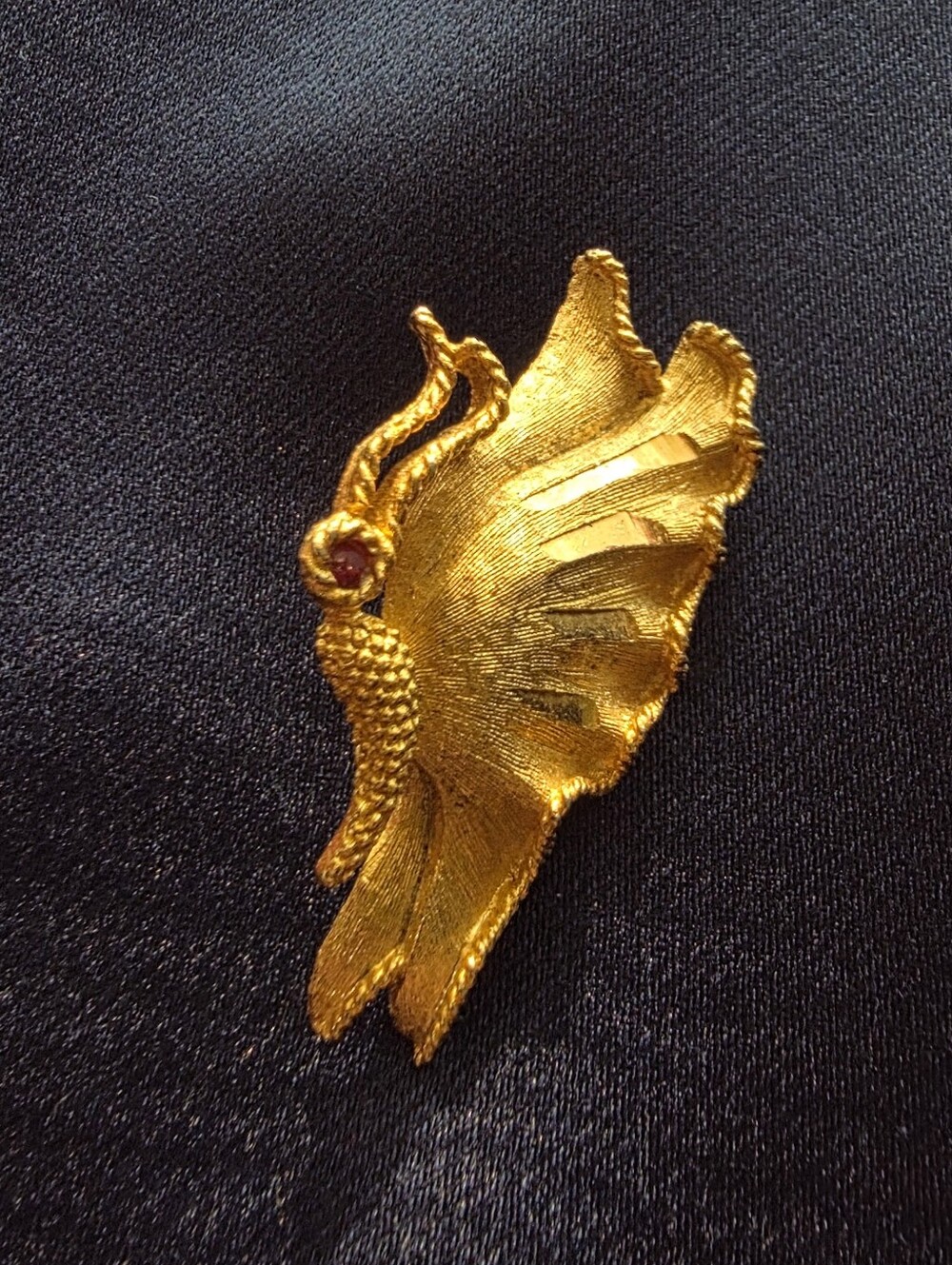 1960s Mamselle Gold Tone Bird Brooch Red Rhinestone Eye